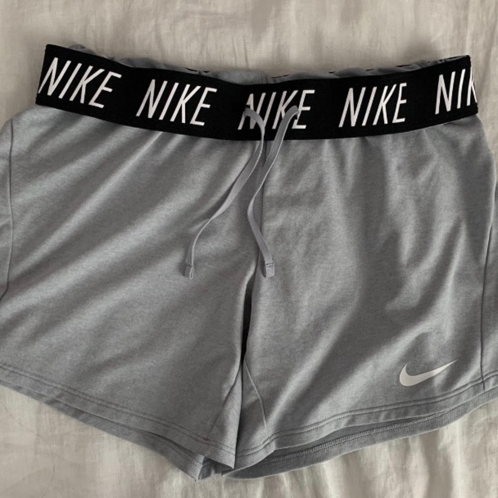 Grey Nike shorts